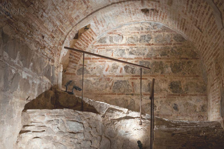 Underground Toledo Tour in English: Discover Hidden History