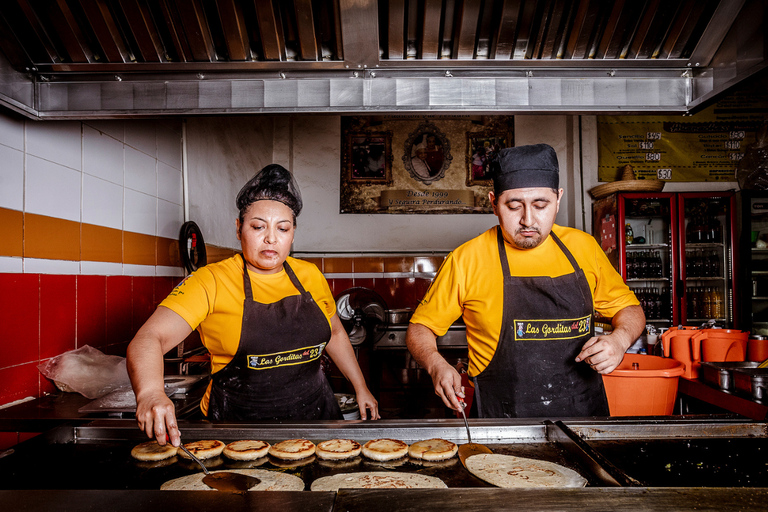 Cancún: Tortilla Trails Food Tour with 15+ Tastings