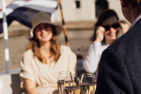 Amsterdam: Moët & Chandon Gourmet Dinner Cruise Amsterdam: Moët & Chandon Gourmet Dinner Cruise