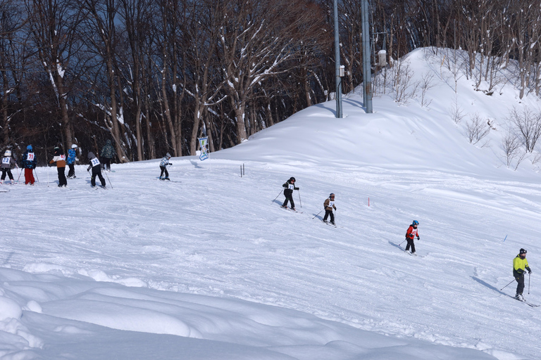 Otaru Asarigawa Ski Resort Trip with Wear Sapporo Departure With English Coach - Snowboard Course