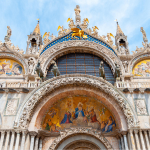 Venedig: Ganztagestour mit Gondel, Dogenpalast & Basilika