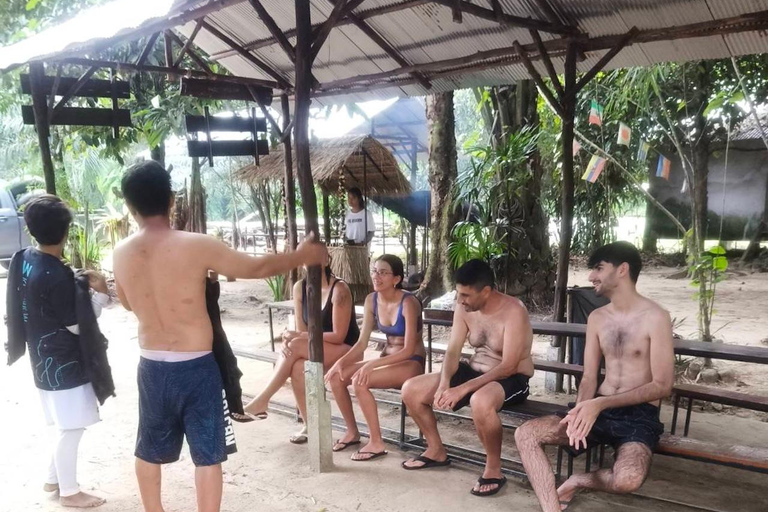 Khao Lak : Excursion en tubing sur la rivière avec transfert depuis l&#039;hôtelKhao Lak : Excursion en Tubing sur la Rivière avec Transfert depuis l&#039;Hôtel