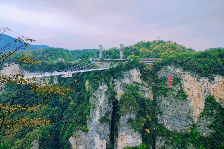 From Guilin: 6-Day Guilin, Fenghuang, and Zhangjiajie Tour 6-Day Guilin, Fenghuang, and Zhangjiajie Tour