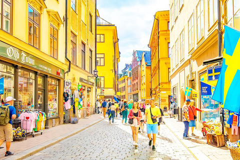 Stockholm: Royal Palace Entry & Gamla Stan Guided Tour