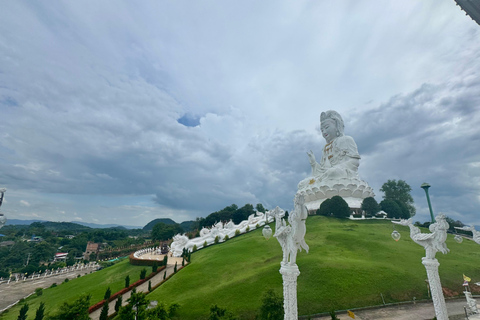 Chiang Rai: Private Half Day Tour – Temples & City Sights