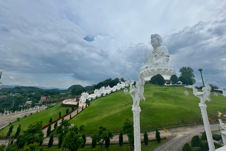 Chiang Rai: Private Half Day Tour – Temples & City Sights