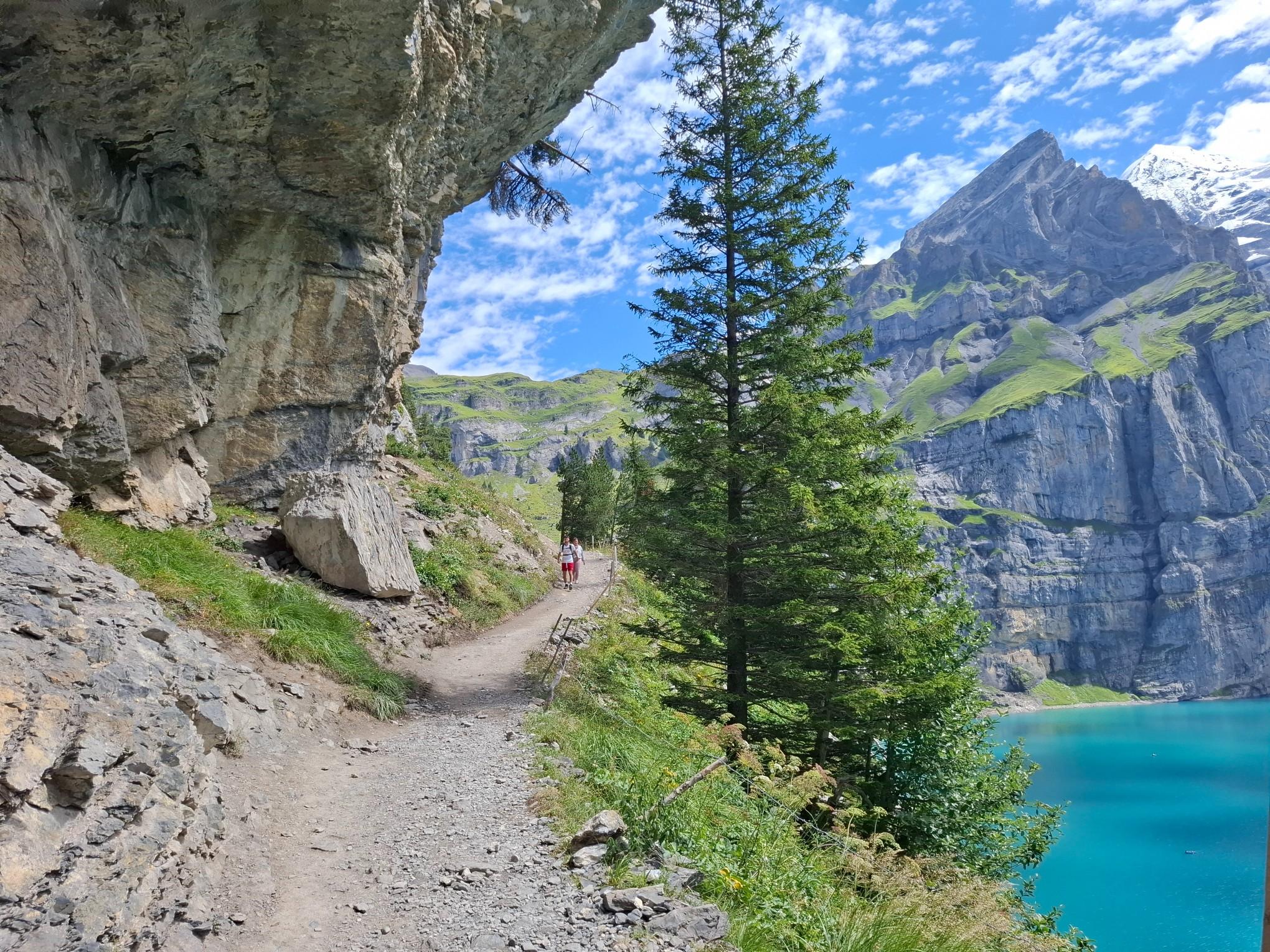 Kandersteg und Wengen: Wanderung mit Guide inkl. Oeschinensee