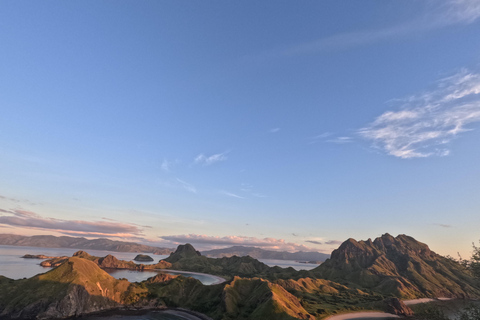 Labuan Bajo: Hidden Paradises of Komodo Speedboat Tour