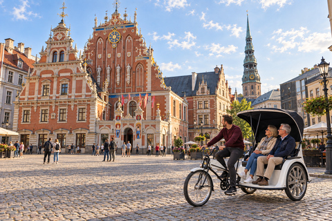 Riga: Private Old Town Highlights by Cycle Rickshaw ride