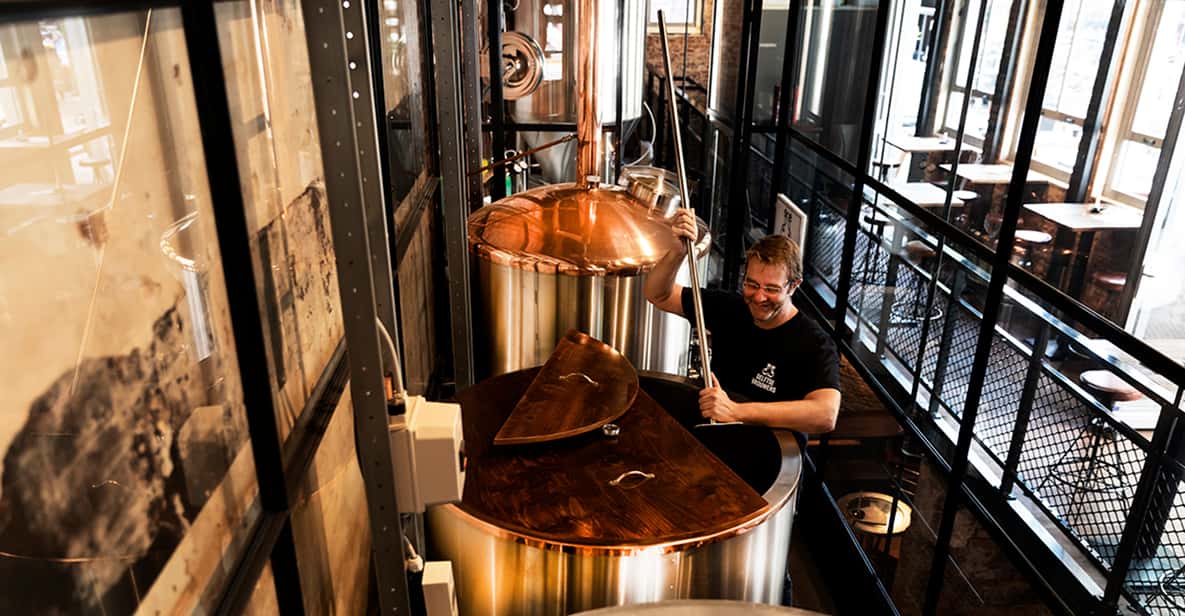 Afbeelding 1 van Delft: Craft Beer Proeverij in Middeleeuwse Brouwerij met Snacks