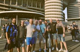 Mailand: Gemeinsam mit Einheimischen ein Fußballspiel in Mailand sehen