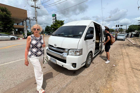 Privé transfer van Bangkok naar Siem Reap Auto - Minivan