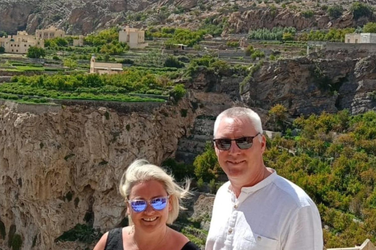 Shared Tour: Nizwa Fort, Souq, Birkat Al Mouz & Jebel Akhdar