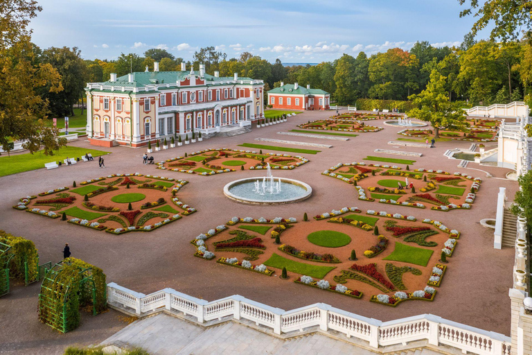 From Tallinn: Private tour around Tallinn city with minivan