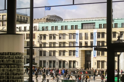 Berlin: Reichstagskuppel, Plenarsaal und RegierungsviertelTour auf Deutsch