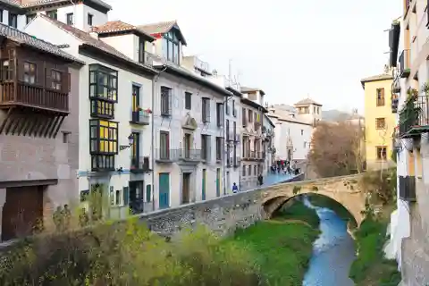 From Costa del Sol: Granada Day Trip Free Time 5h