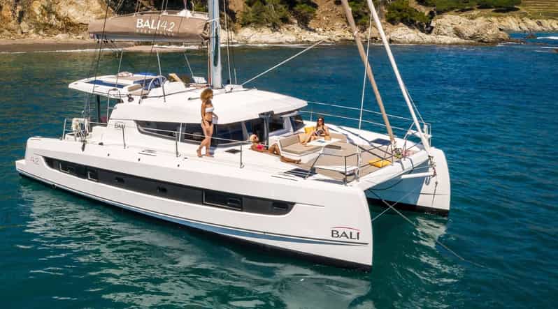St. Petersburg: Half-Day Private Catamaran Cruise