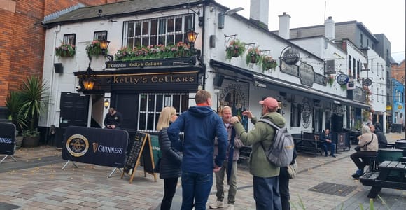 Belfast Walking Tour with a Local – History & Craic