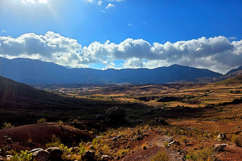 Sucre: Obispo Hill, Quila Quila, Petroglyphs & Hot Springs