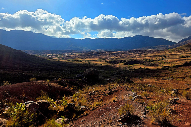 Sucre: Obispo Hill, Quila Quila, Petroglyphs & Hot Springs
