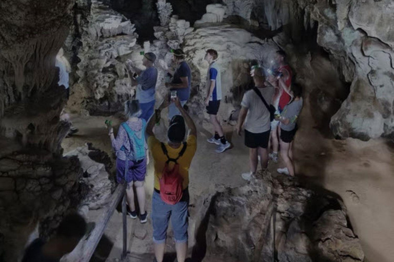 Overnight Floating Raft House Cheow Lan Lake & Coral Cave Private Tour: Double Air-con Room/Private Toilet - Old Wing