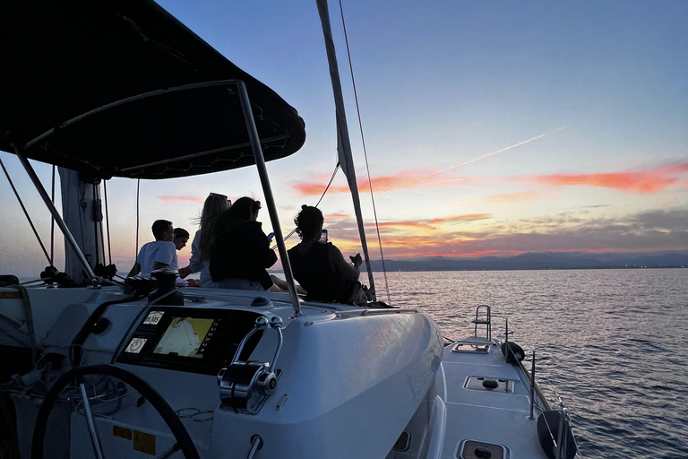 Palma: Small-Group Catamaran Cruise with Tapas, Snorkeling, and Paddleboarding Palma: Catamaran Cruise for Small Groups with Tapas, Snorkeling, and Paddleboarding