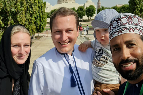 Muscat 3-Hour City Tour: Visit Mosque, Opera & Mutrah Souq