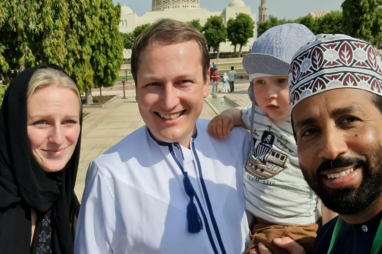Muscat 3-Hour City Tour: Visit Mosque, Opera & Mutrah Souq