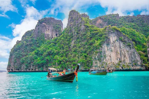 From Phi Phi islands: Phi Phi, Maya Area by longtail Boat