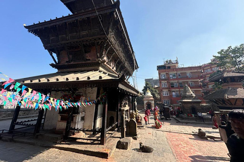 Katmandu: Odkrywanie ukrytych skarbów Kirtipur Spacer po mieście