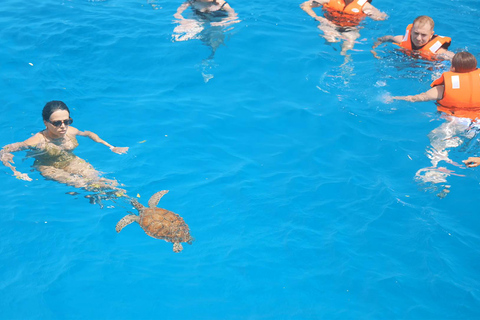 Ayia Napa: Family Cruise with Lunch and Swim Stops