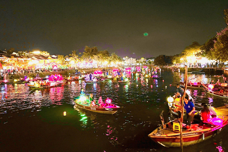 Hoi An: Boottocht met lantaarns op de Hoai rivier