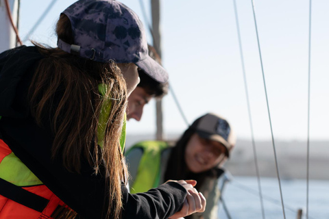 tour de navegacion en yate a vela por las costas de chile