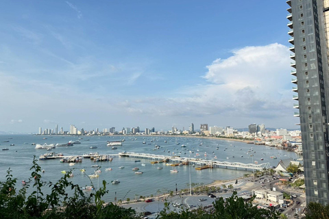 Pattaya: Evening City Tour & Alcazar Cabaret Show Pattaya: Evening City Tour & Alcazar Cabaret Show