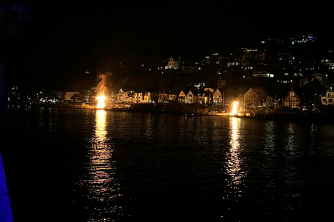 Hamburgo: Hoguera de Pascua y Crucero de la Luz el Sábado de Pascua