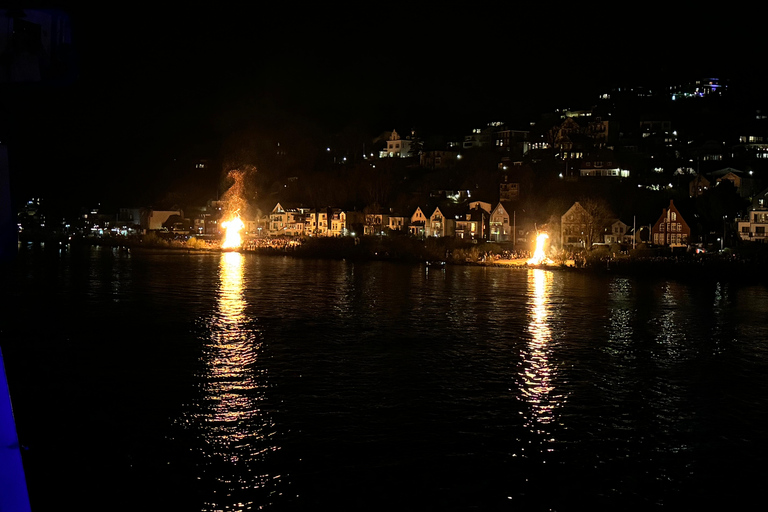 Hamburg: Easter Bonfire and Light Cruise on Easter Saturday