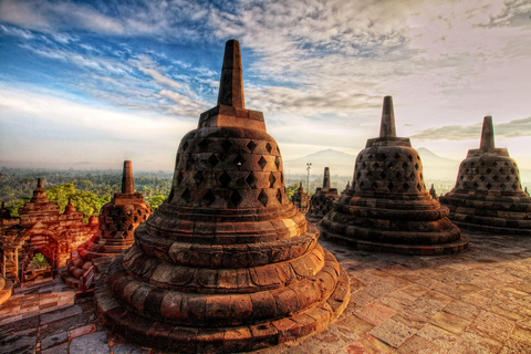 Yogyakarta: Borobudur Climb Up Halvdagsutflykt med guidad delad tur