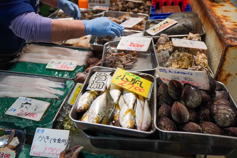 Tokyo: Tsukiji Market Food and Sake Tasting Tour
