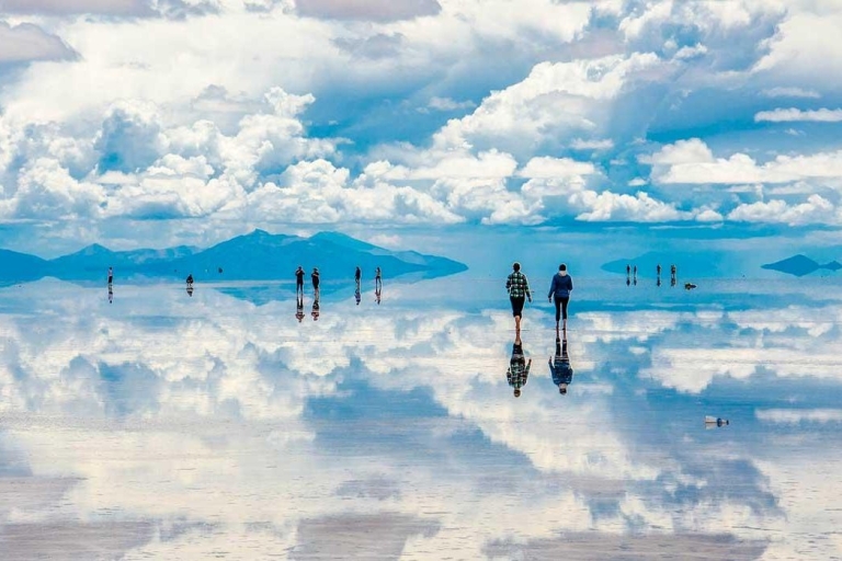 Expedición Mágica: Salar de Uyuni en 2 Días desde Sucre