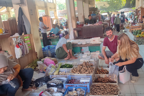 Yogyakarta: clase de cocina con visita al mercado y servicio de recogida del hotelClase de cocina con servicio de recogida del hotel