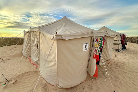 Es Sabria: Overnight Desert Camp with Dinner and Breadmaking