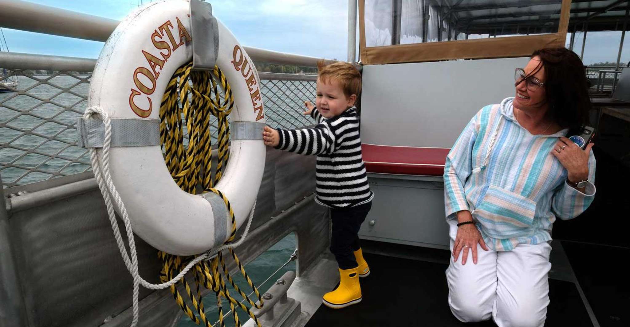 Newport, RI, Spring Lighthouse Cruise de Narragansett Bay - Housity