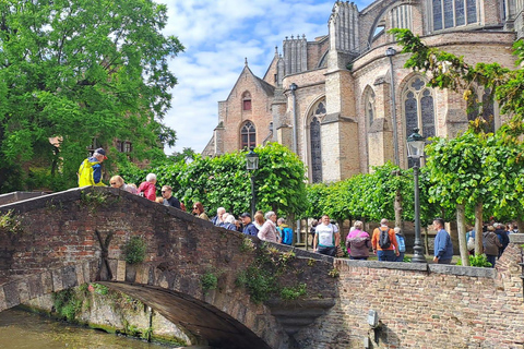 Bruges pelos olhos de um local, em um pequeno grupoBruges pelos olhos de um local, em um pequeno grupo privado