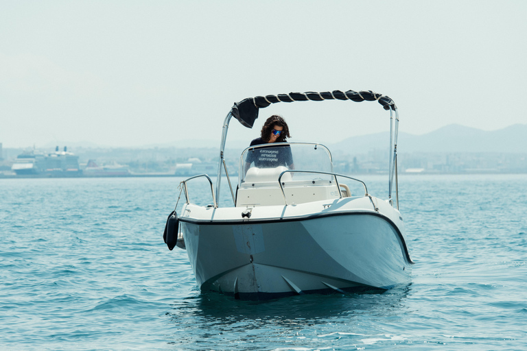 Marseille: Boat Rental with and without a License 8-seater boat rental with license for a full day