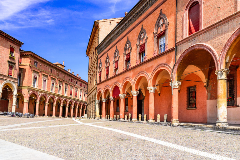 Bologna: Guided Small-Group Tour Bologna: a guided tour for a small group