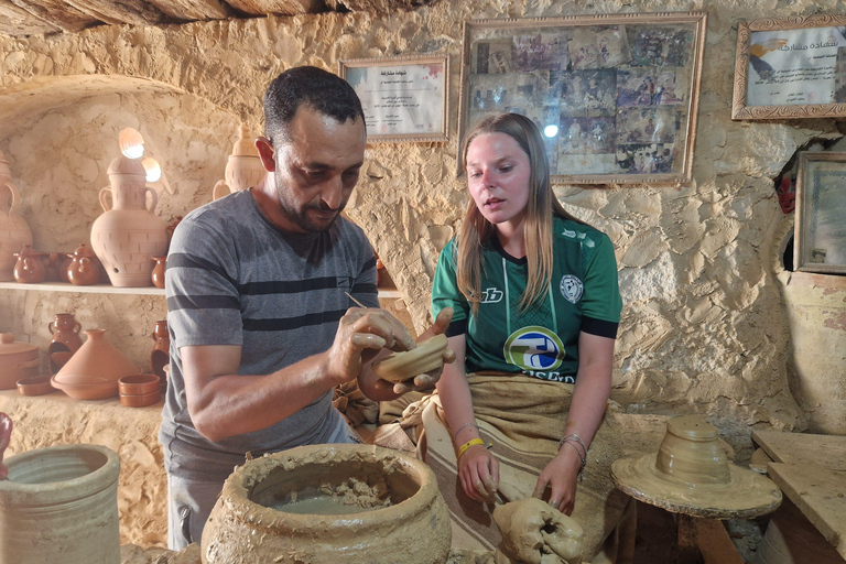 Cultural immersion in Djerba—introduction to pottery, museum, Berber sunset Cultural immersion in Djerba – introduction to pottery, museum, Berber sunset