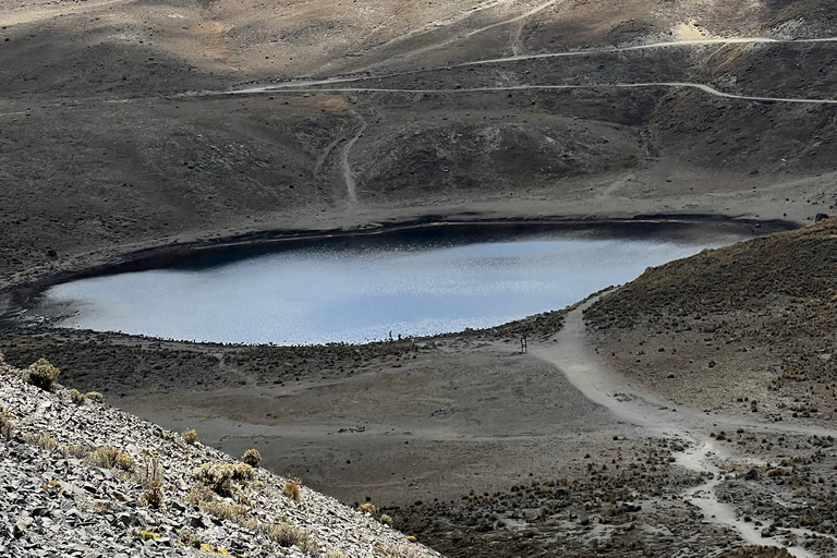 From Mexico city: Hike in Toluca's mountain (private tour) Toluca's Snowy Mountain: Private 8 kilometers Hike