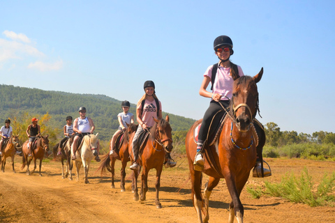 Kuşadası: VIP Horseback Riding and Sunset Beach Safari 3-Hour Sunset Forest & Village Safari