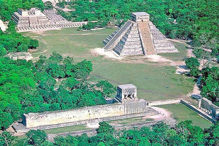 Yucatán: Classic Chichen Itza Tour with Maya Travel