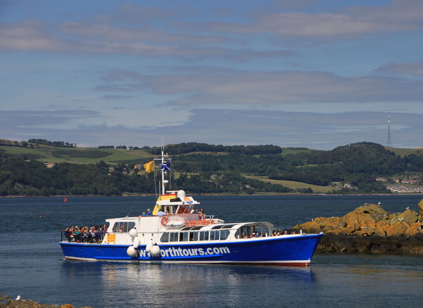 Edinburgh: 'Firth of Forth' Three Bridges Sightseeing Cruise